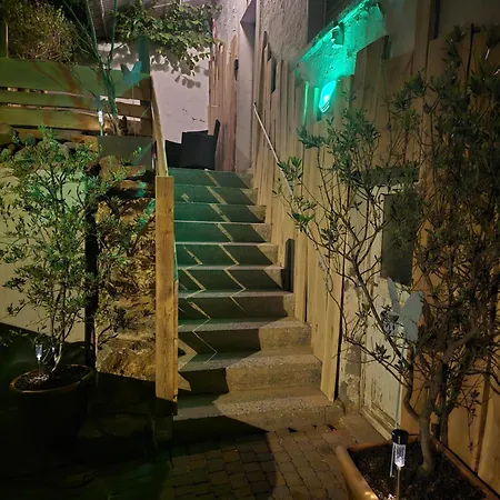 アパート House